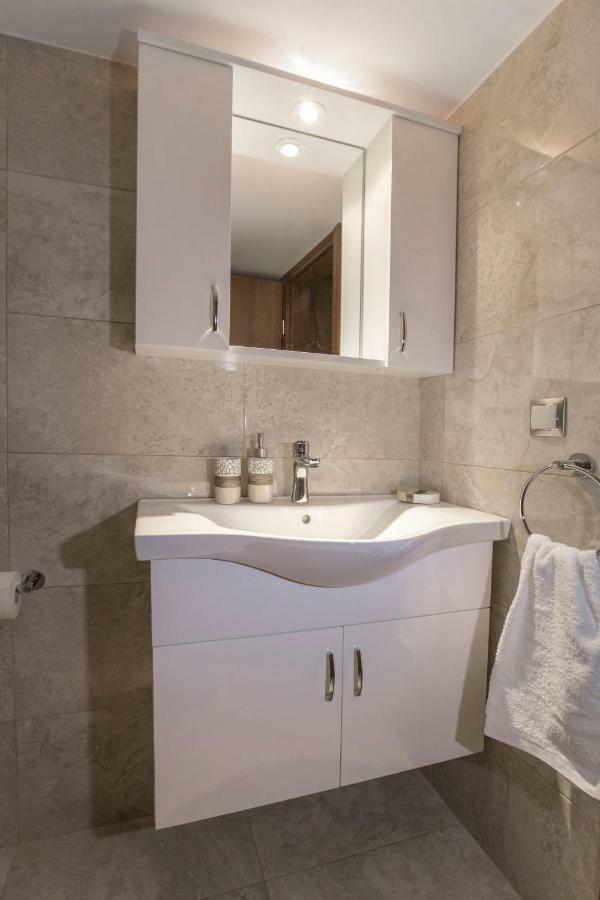 Spacious & Convenient Place Near Acropolis Museum By Ghh أثينا المظهر الخارجي الصورة